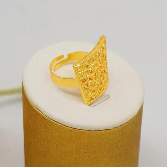 24K Gold Plated Arabian Banquet Jewelry Set - Picture 5 of 12